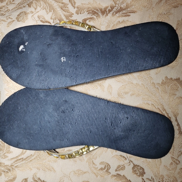 Mossimo Vintage flip flop sandals,womens, gold and gem design, size 7. - Picture 7 of 7